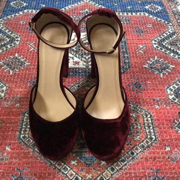 J. Crew velvet heels - WORN ONCE! Size 7.5 - Picture 2 of 7